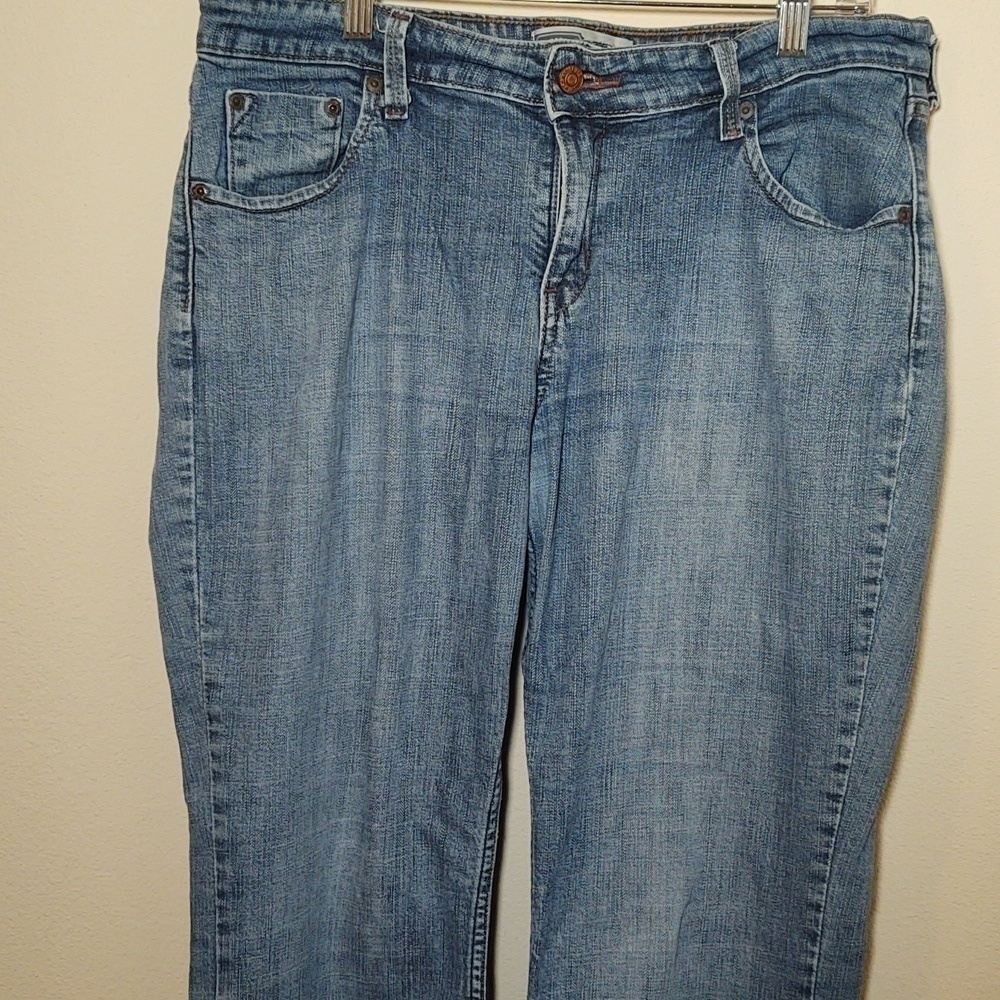 Signature by Levi Strauss Women's Low Rise Bootcut Jeans - Picture 2 of 7